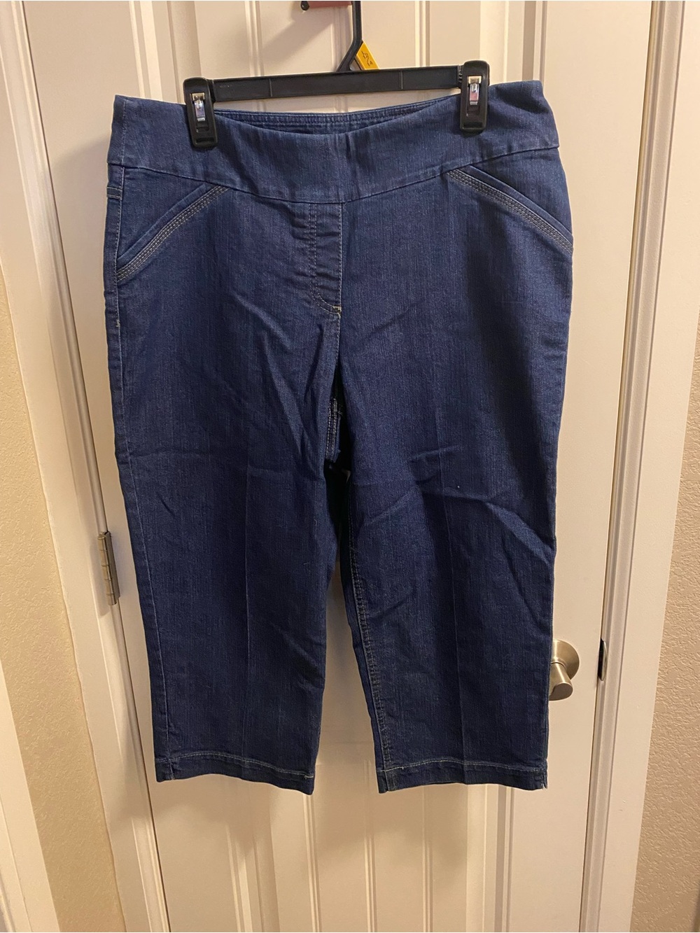 Westbound 14 Jeans Capri Length Pull On Stretch Blue Denim